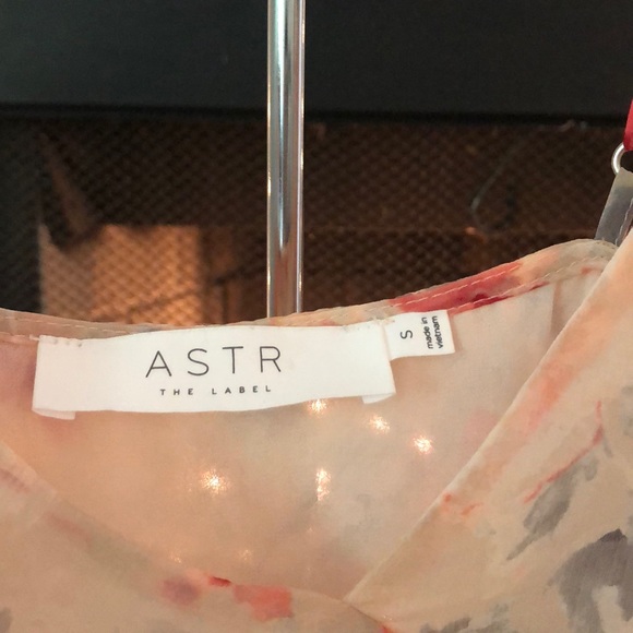 Astr Floral Cami Blouse - Picture 3 of 5